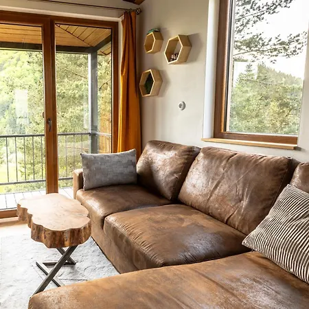 Buda 2 Apartman Komjatna